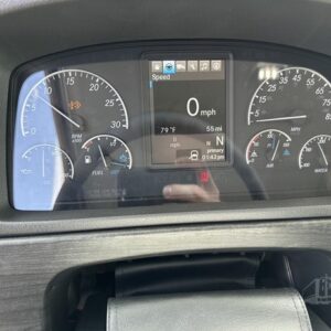 2025 FREIGHTLINER BUSINESS CLASS M2 106 - Image 17