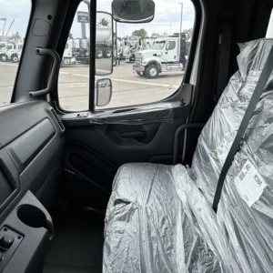 2025 FREIGHTLINER BUSINESS CLASS M2 106 - Image 10