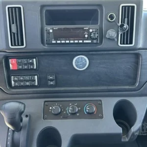 2025 FREIGHTLINER BUSINESS CLASS M2 106 - Image 14