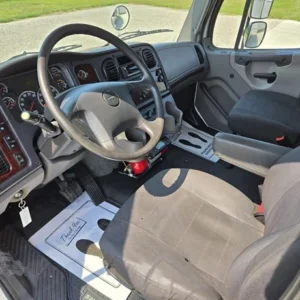 2019 FREIGHTLINER BUSINESS CLASS M2 106 - Image 20