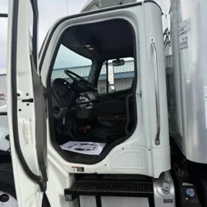2019 FREIGHTLINER BUSINESS CLASS M2 106 - Image 5
